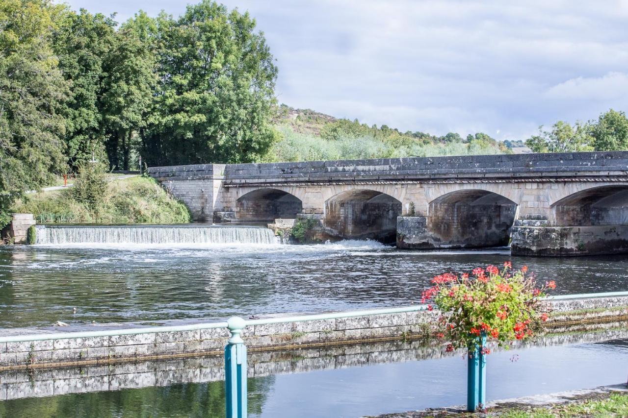 Entre Canal Et Vignes Bed and Breakfast Escolives-Sainte-Camille Buitenkant foto