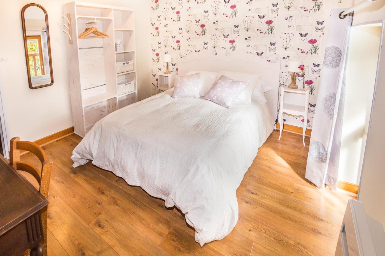 Entre Canal Et Vignes Bed and Breakfast Escolives-Sainte-Camille Buitenkant foto
