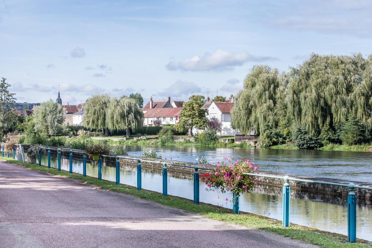 Entre Canal Et Vignes Bed and Breakfast Escolives-Sainte-Camille Buitenkant foto
