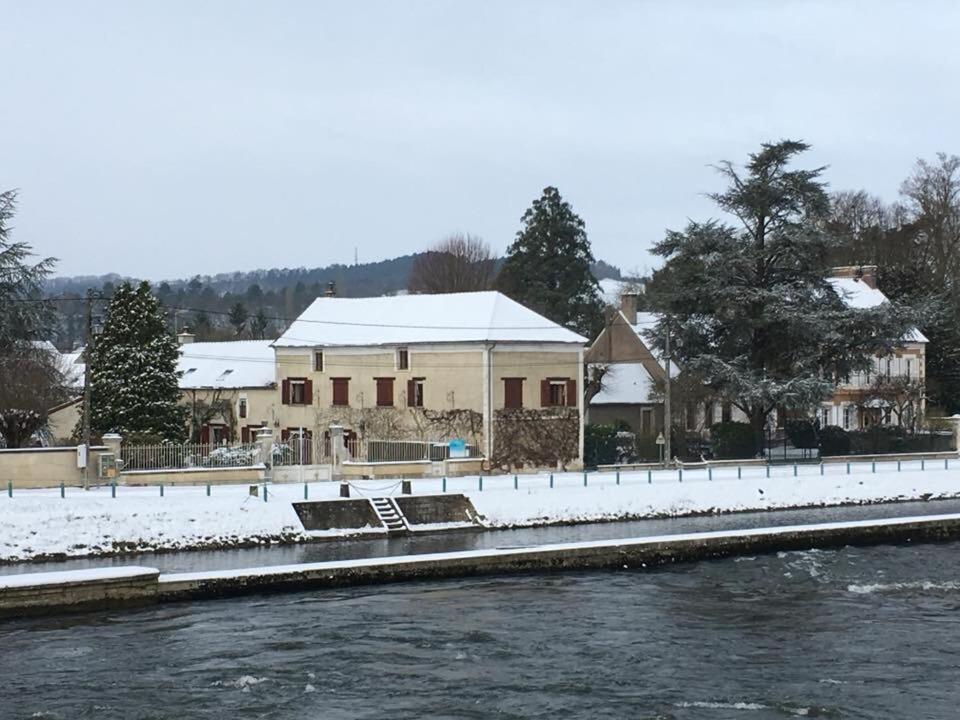 Entre Canal Et Vignes Bed and Breakfast Escolives-Sainte-Camille Buitenkant foto